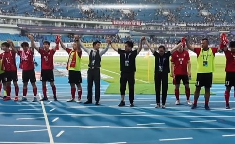 敗也愛你！淮安隊遭遇3場不勝，球迷高呼“繼續戰斗”鼓勵球隊