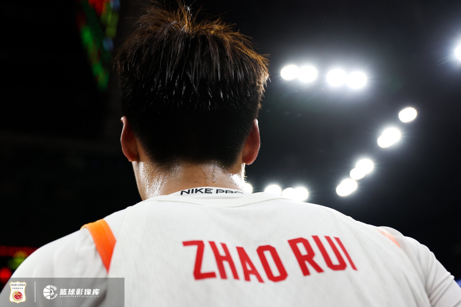 可圈可點！趙睿半場6中3&三分3中2 拿下8分2籃板4助攻